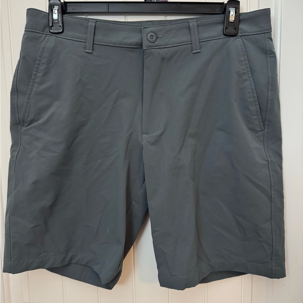 Men's Gray Shorts under armour waist size 36